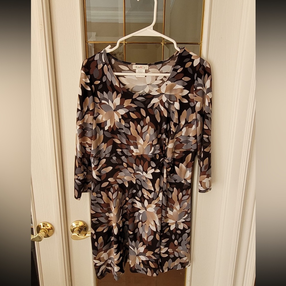 *NEW* Kim&Co tunic size M
